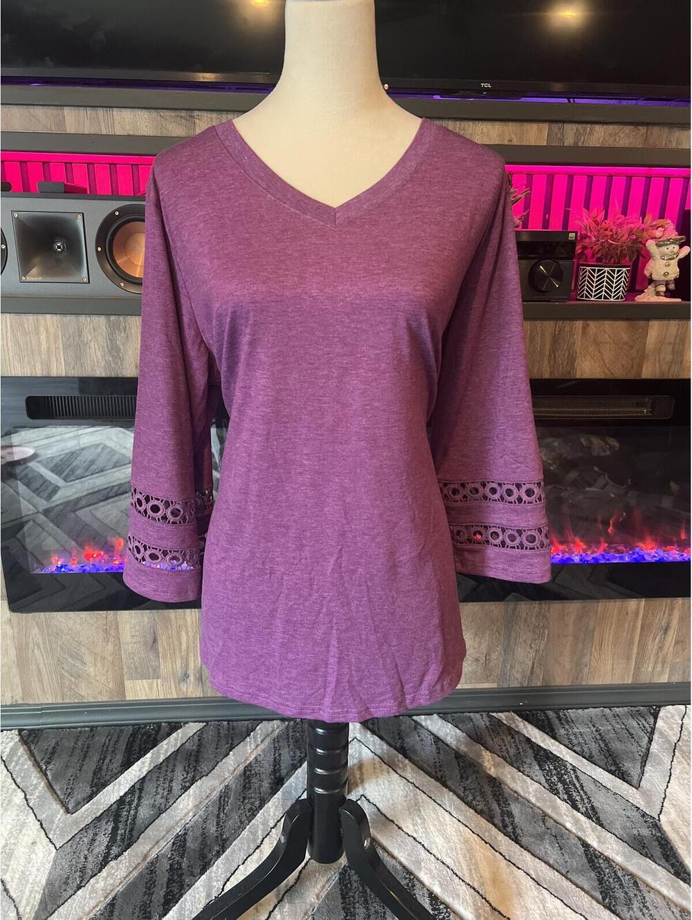 WellSize Purple V-Neck Top with Lace Sleeve Detail